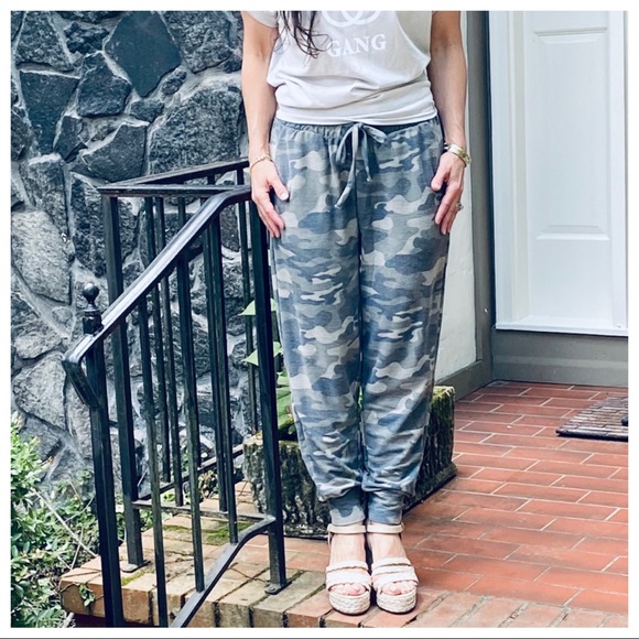 ✨LAST ONE✨CHIC CAMOUFLAGE JOGGERS - Picture 7 of 7